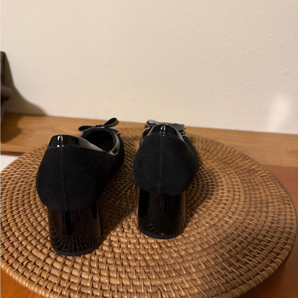 Spring Step Black Bow Block-Heel Pumps - Picture 3 of 10